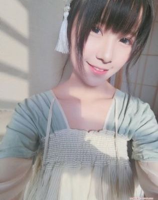 《迷人的保姆》_高清手机在线看